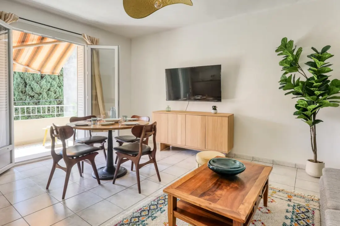 Mouillon Soleil & Terrace -