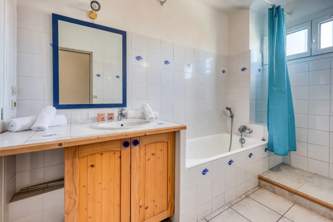 Mouillon Soleil & Terrace -