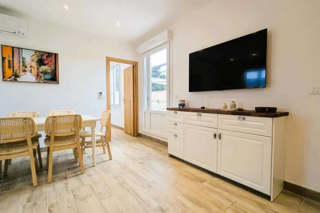 Penthouse with Large Terrace, 2 steps from Beaches