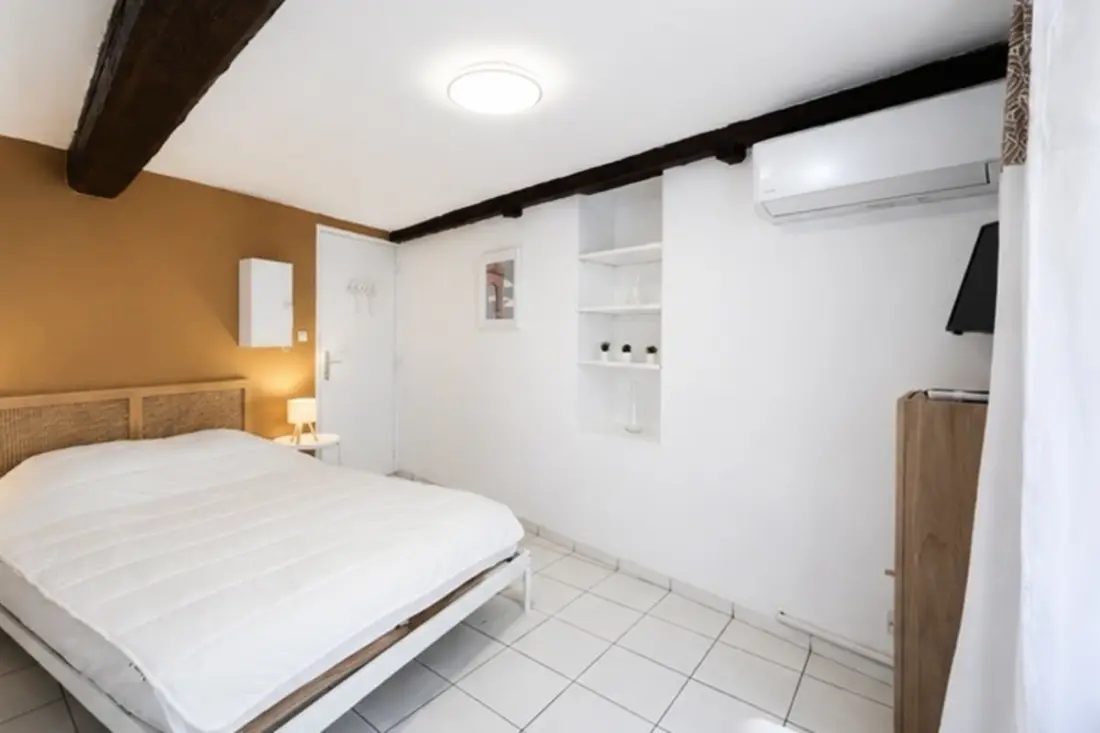 Studio Au Coeur De Toulon For 2 Travelers