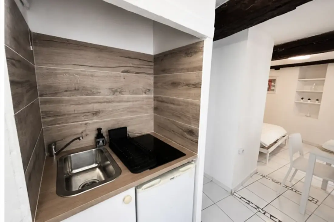 Studio Au Coeur De Toulon For 2 Travelers