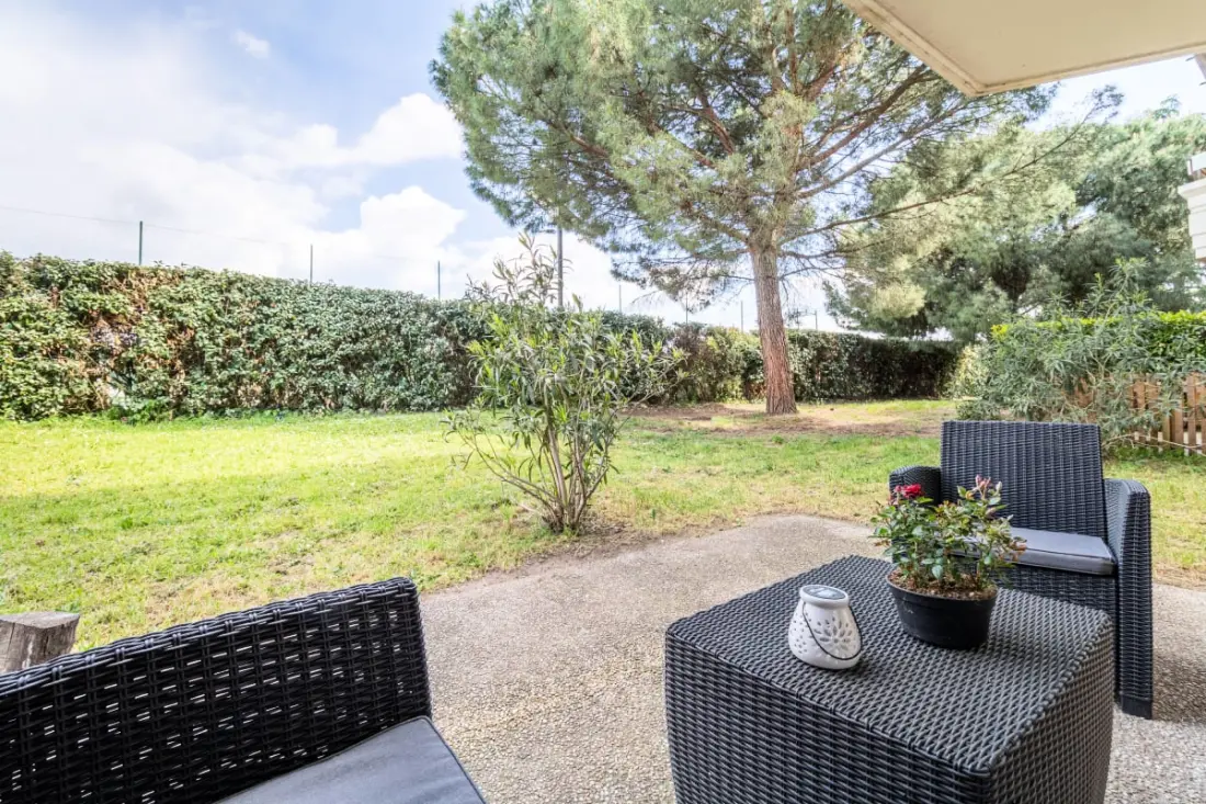 Le Diamant - világos apartman úszómedencével