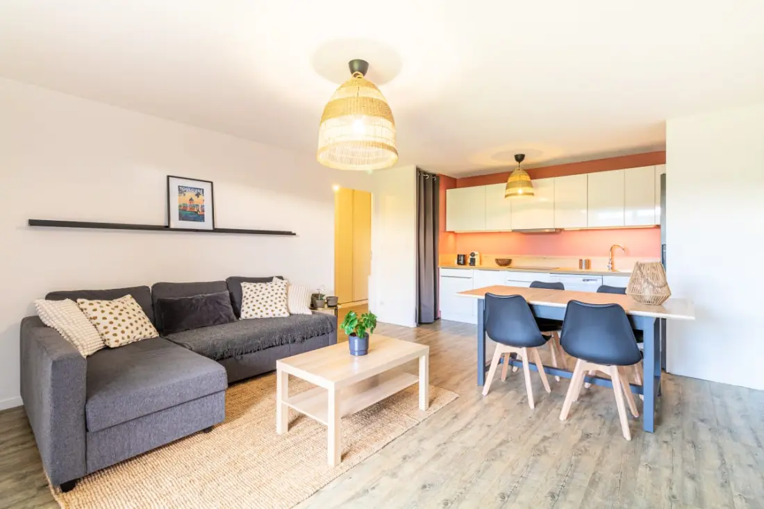 Le Diamant - világos apartman úszómedencével