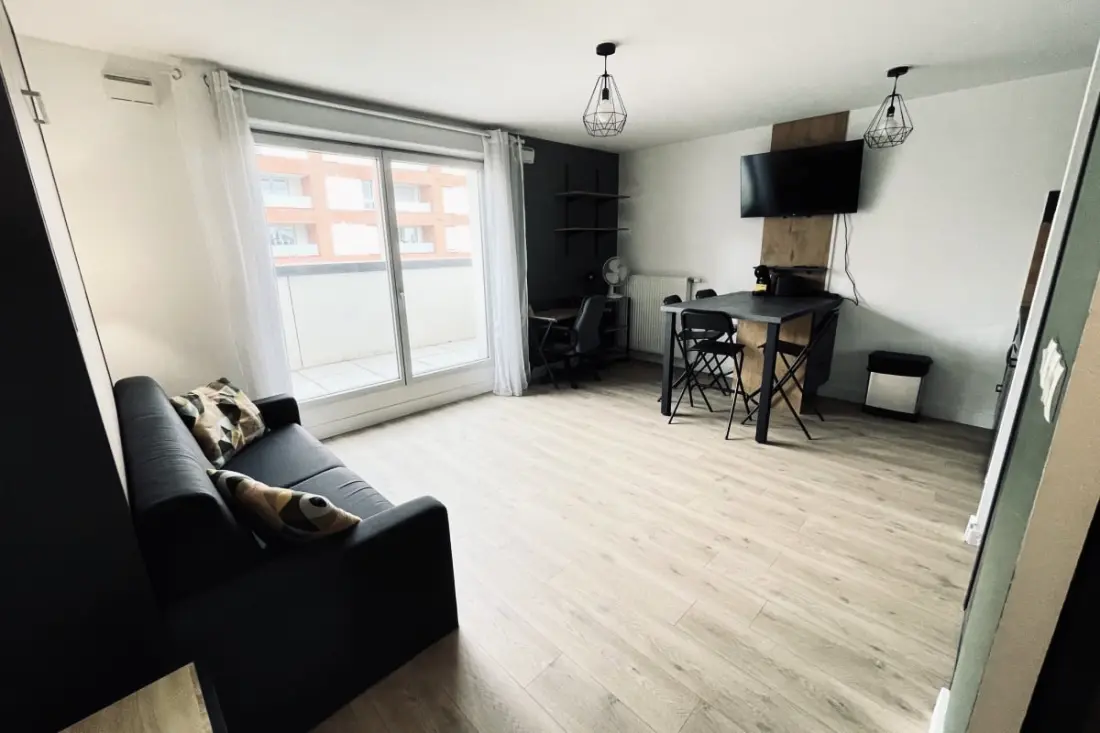 Modern Studio Balcony és Wifi Toulouse