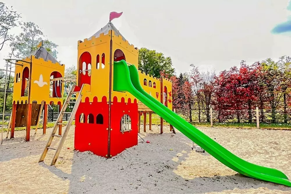 Camping Country Park - Touquin 4 étoiles★★★★