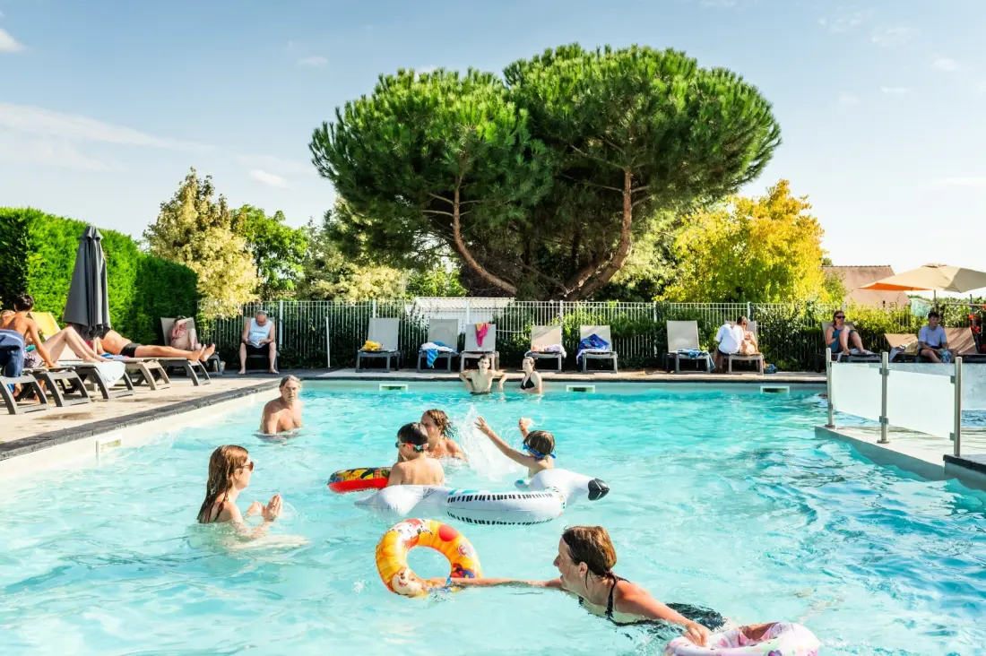 Camping Paradis l'Arada Parc 4 Stelle★★★★
