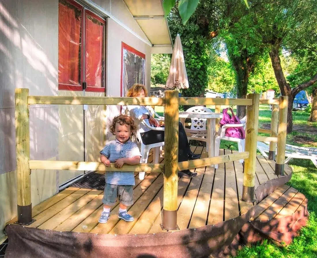 MIĘDZYNARODOWY GLAMPING LAGO DI BRACCIANO 3 Gwiazdy★★★