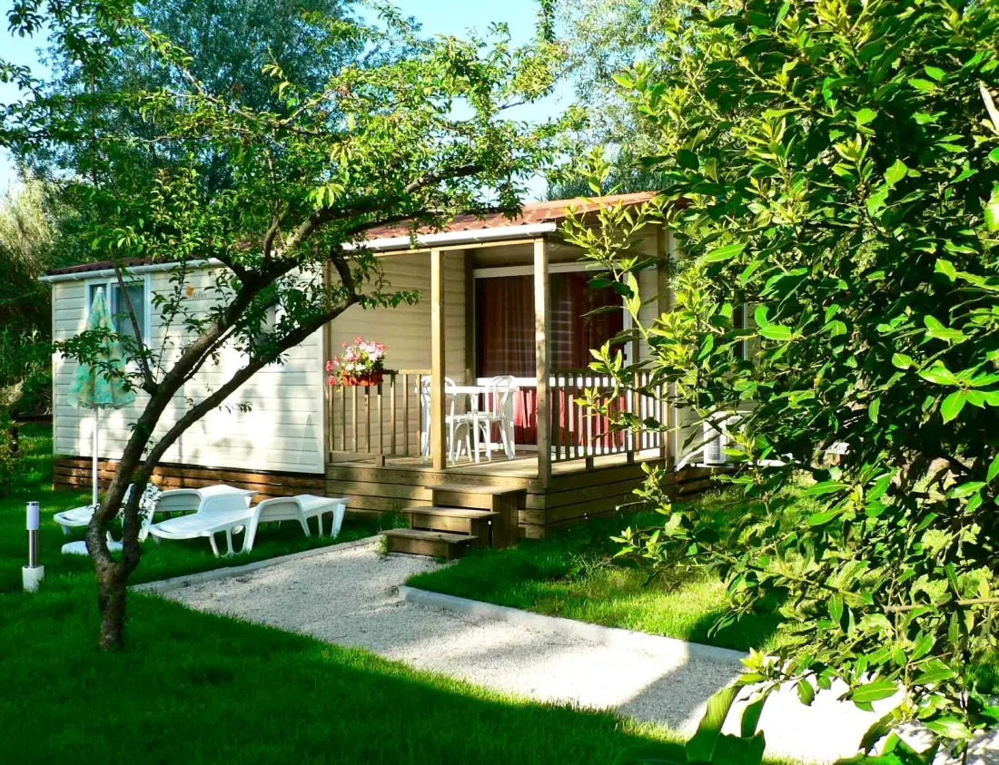 MIĘDZYNARODOWY GLAMPING LAGO DI BRACCIANO 3 Gwiazdy★★★