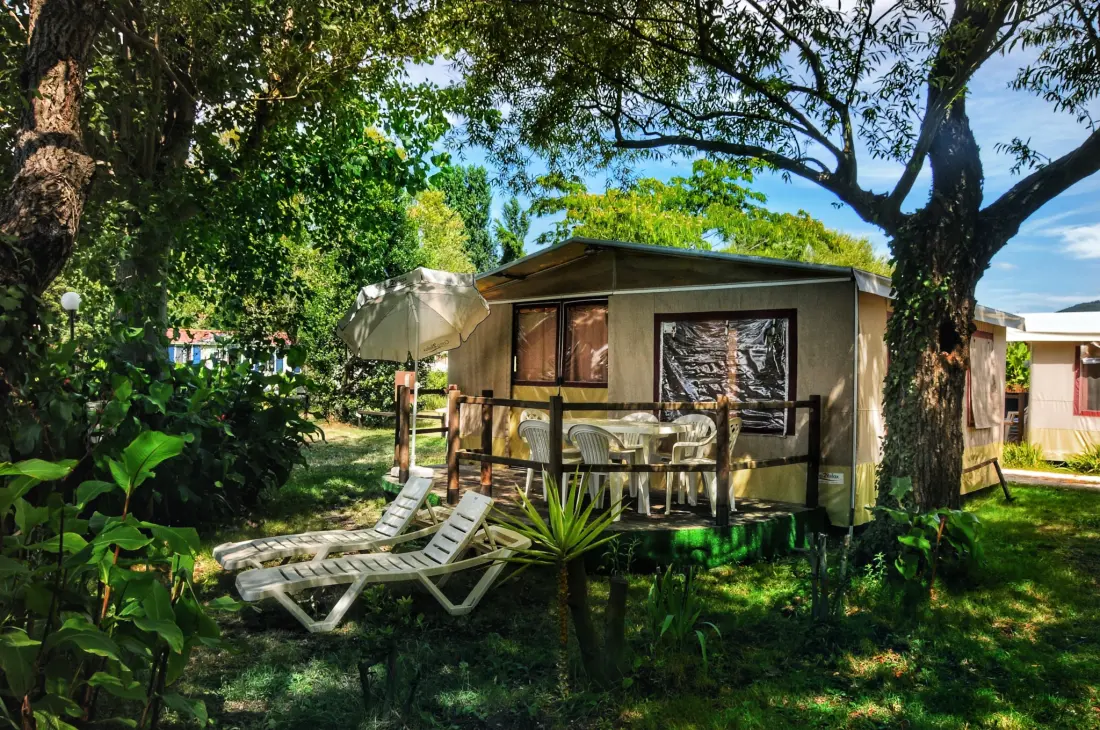 MIĘDZYNARODOWY GLAMPING LAGO DI BRACCIANO 3 Gwiazdy★★★