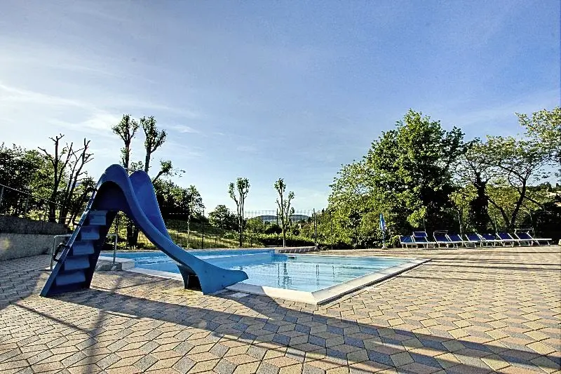 Camping Village Il Poggetto 3 Csillagok★★★
