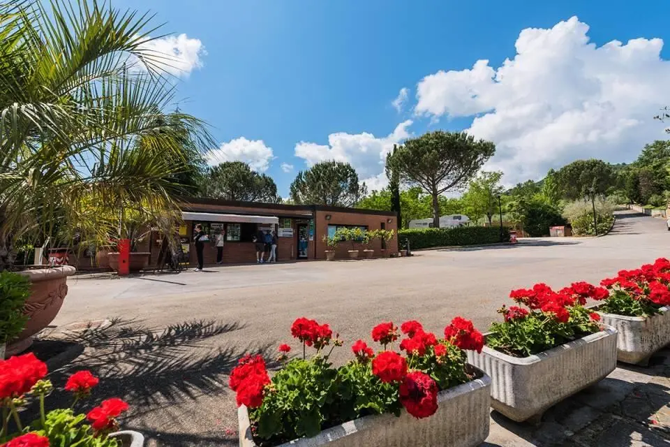 Camping Village Il Poggetto 3 Csillagok★★★