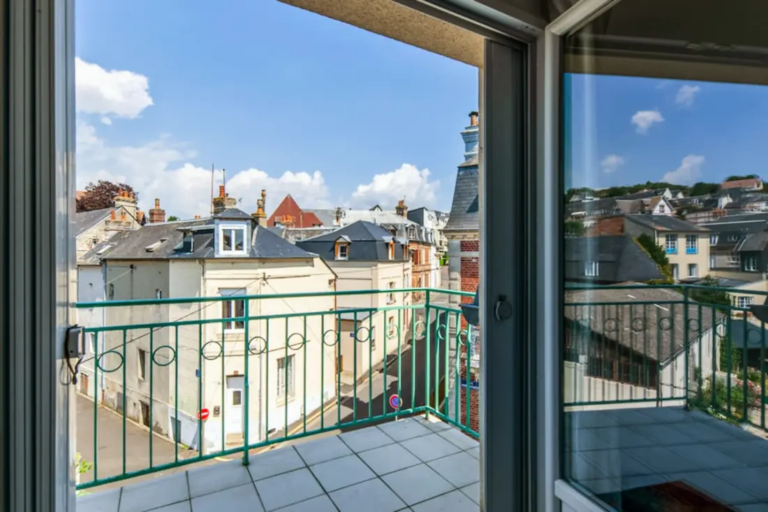 Felújított apartman Balcony