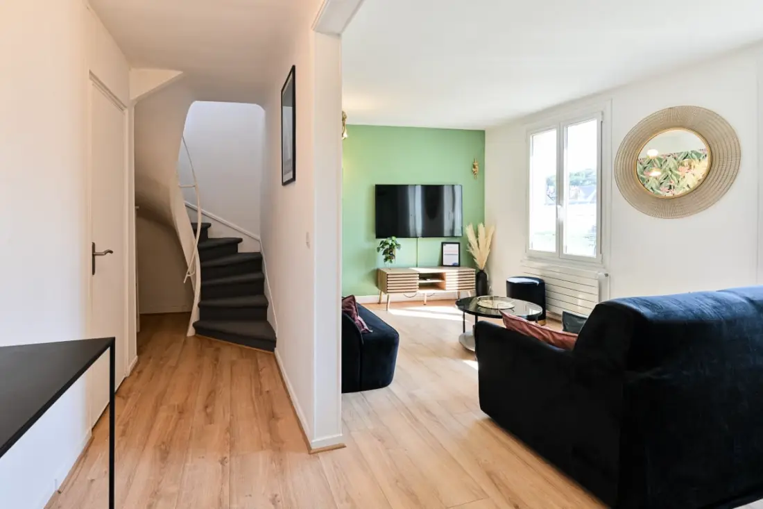dalszöveg: Duplex - Casino and Beach 50m