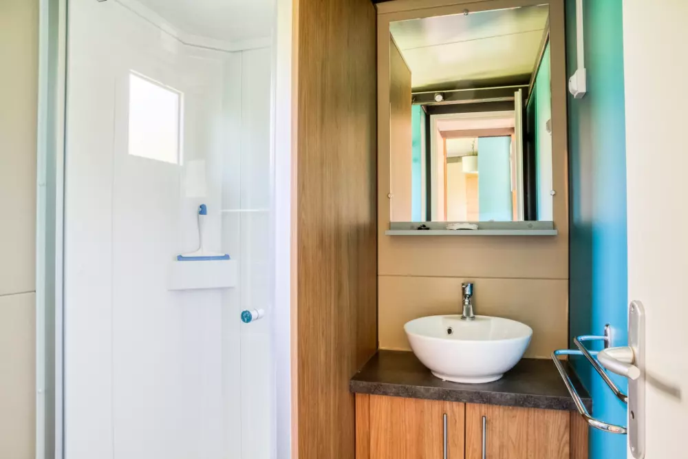 Kwiat Kempingi Les Rives de l 'Aygues 3 Gwiazdy★★★ 3 Gwiazdy★★★ 3 Gwiazdy★★★