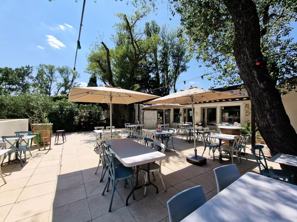 Kwiat Kempingi Les Rives de l 'Aygues 3 Gwiazdy★★★ 3 Gwiazdy★★★ 3 Gwiazdy★★★