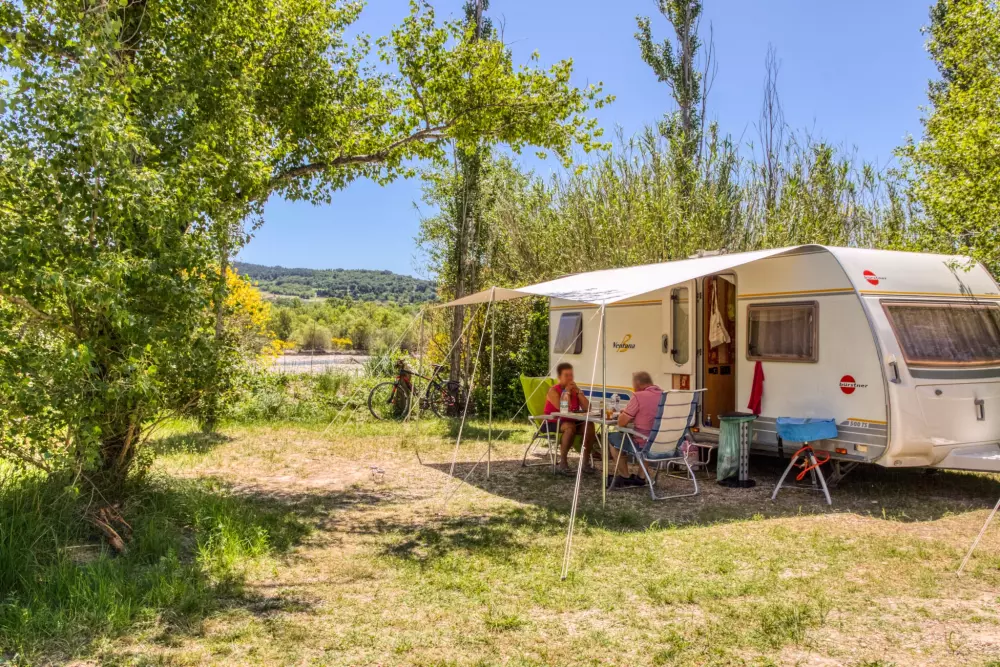 Kwiat Kempingi Les Rives de l 'Aygues 3 Gwiazdy★★★ 3 Gwiazdy★★★ 3 Gwiazdy★★★