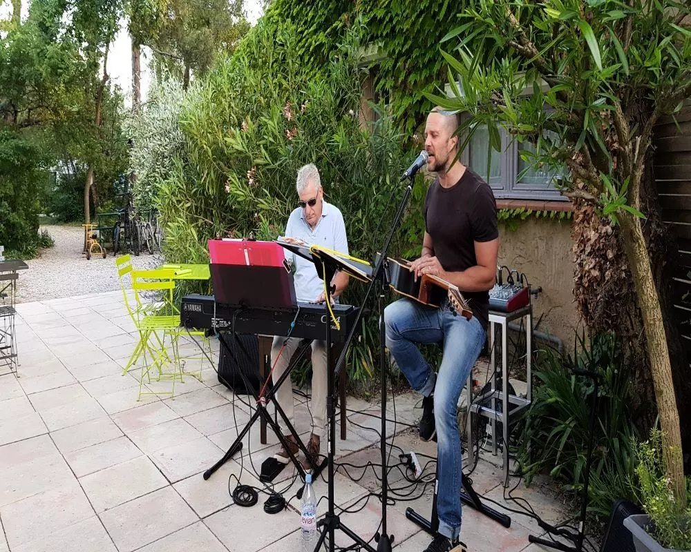 Kwiat Kempingi Les Rives de l 'Aygues 3 Gwiazdy★★★ 3 Gwiazdy★★★ 3 Gwiazdy★★★