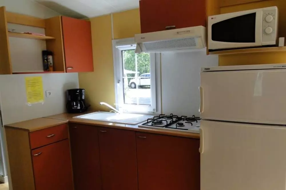 Kwiat Kempingi Les Rives de l 'Aygues 3 Gwiazdy★★★ 3 Gwiazdy★★★ 3 Gwiazdy★★★