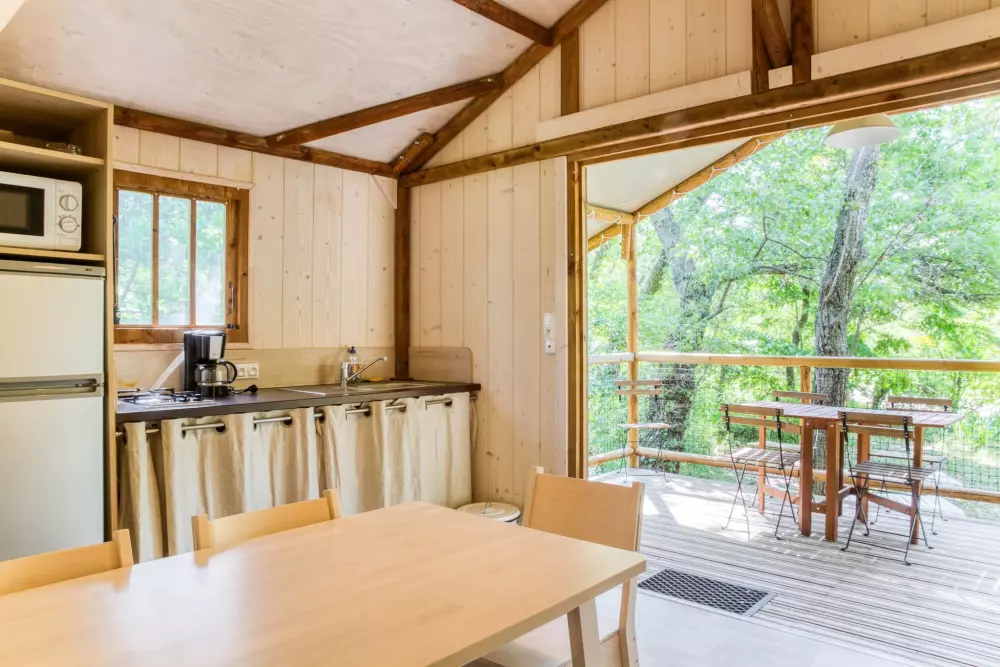 Kwiat Kempingi Les Rives de l 'Aygues 3 Gwiazdy★★★ 3 Gwiazdy★★★ 3 Gwiazdy★★★