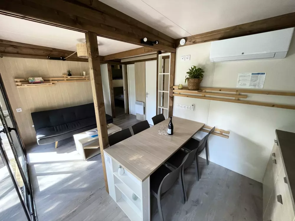 Kwiat Kempingi Les Rives de l 'Aygues 3 Gwiazdy★★★ 3 Gwiazdy★★★ 3 Gwiazdy★★★