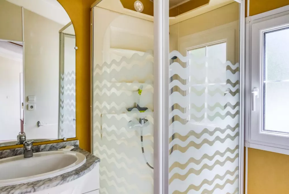 Kwiat Kempingi Les Rives de l 'Aygues 3 Gwiazdy★★★ 3 Gwiazdy★★★ 3 Gwiazdy★★★