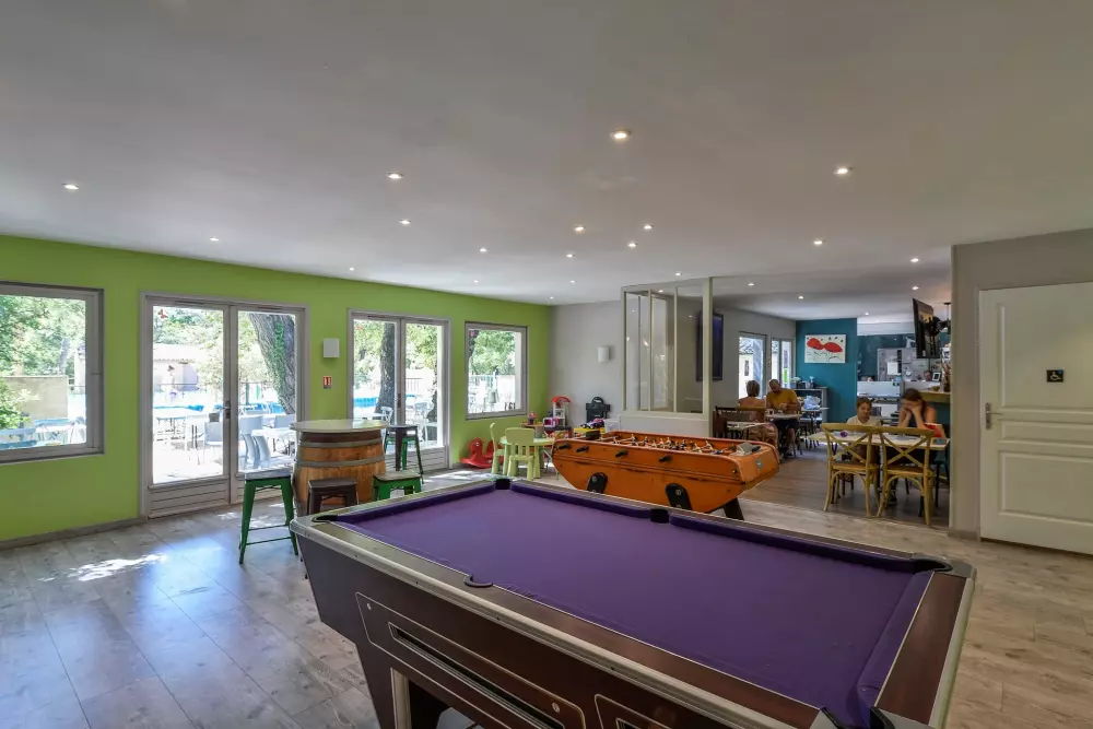 Kwiat Kempingi Les Rives de l 'Aygues 3 Gwiazdy★★★ 3 Gwiazdy★★★ 3 Gwiazdy★★★