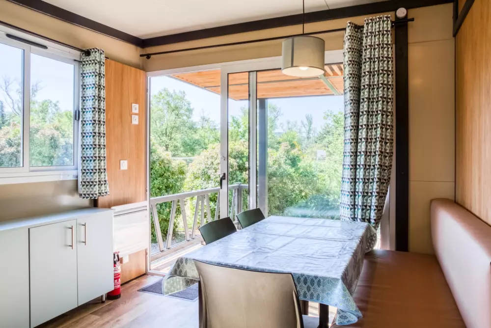 Kwiat Kempingi Les Rives de l 'Aygues 3 Gwiazdy★★★ 3 Gwiazdy★★★ 3 Gwiazdy★★★