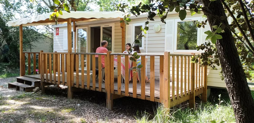 Kwiat Kempingi Les Rives de l 'Aygues 3 Gwiazdy★★★ 3 Gwiazdy★★★ 3 Gwiazdy★★★