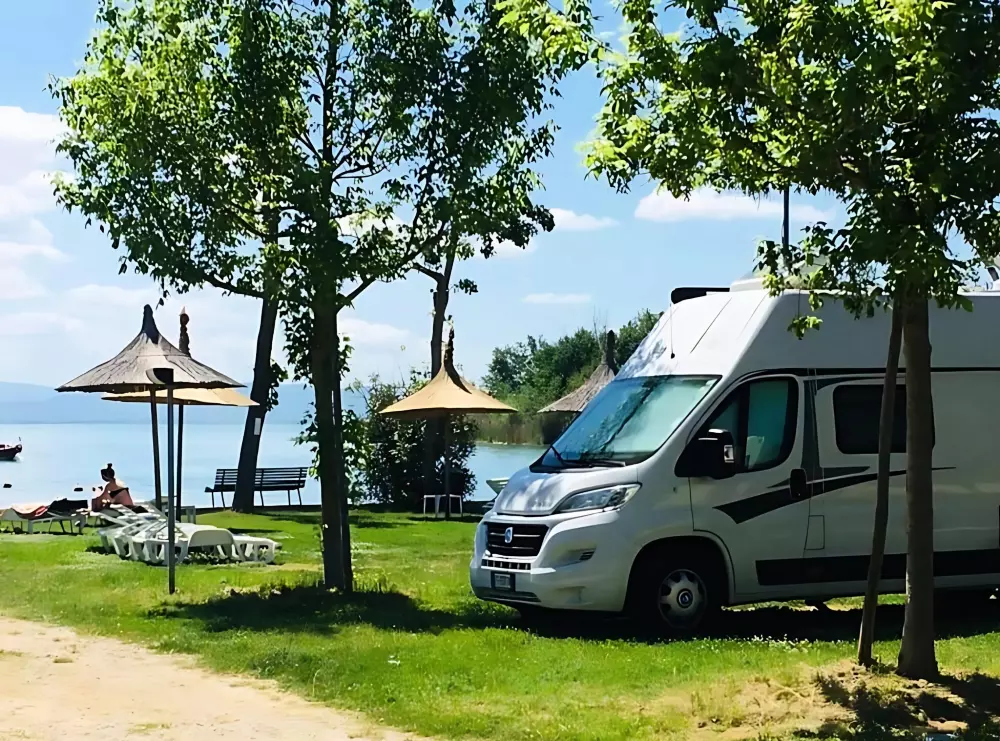 Camping Village Punta Navaccia .