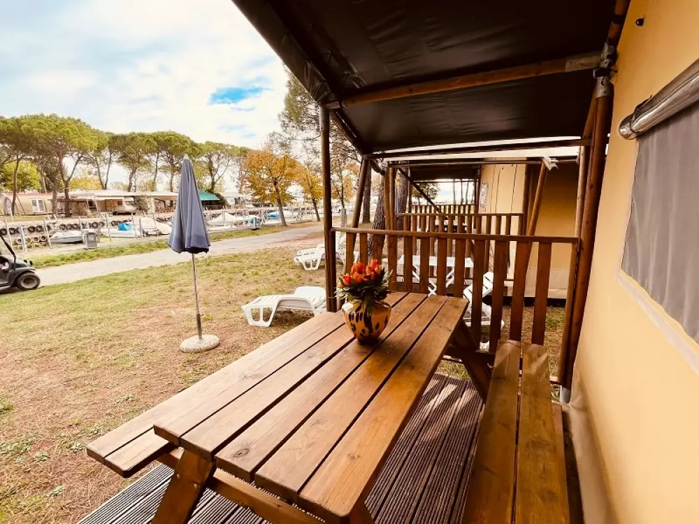 Camping Village Punta Navaccia .