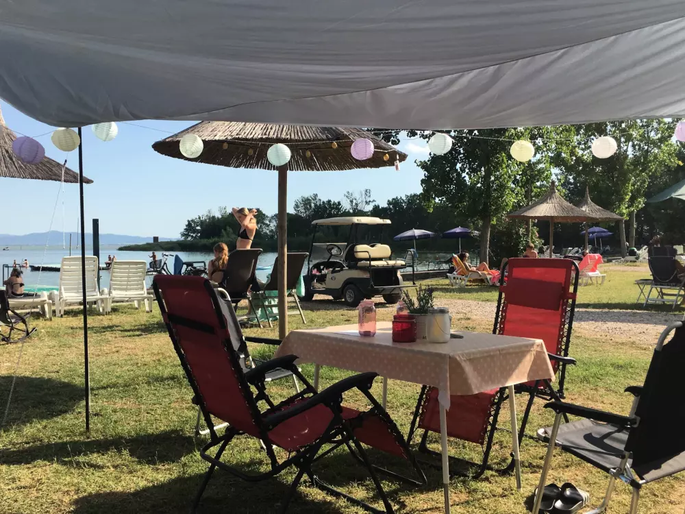 Camping Village Punta Navaccia .