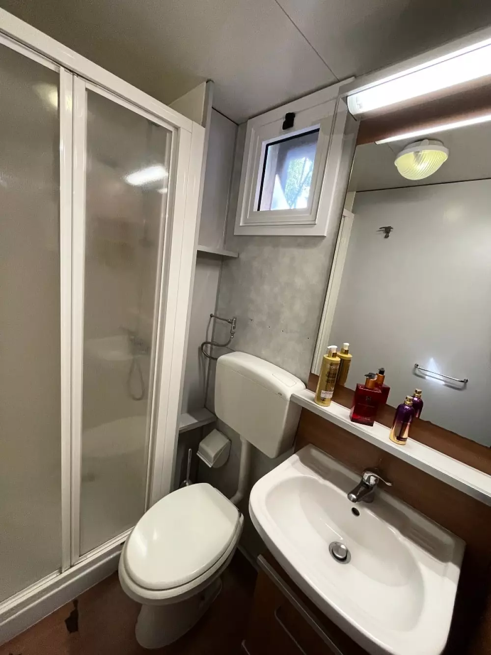 Camping Village Punta Navaccia .