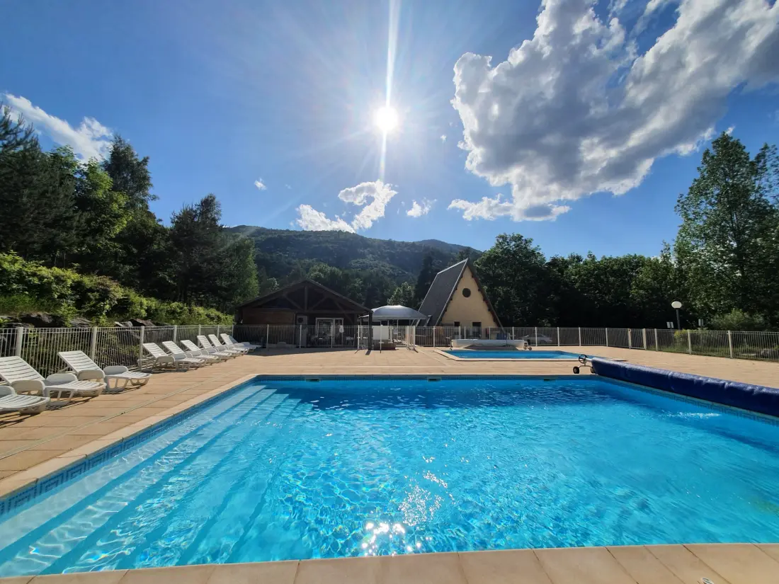 Camping La Pierre de l'Aigle 3 Stjerner★★★