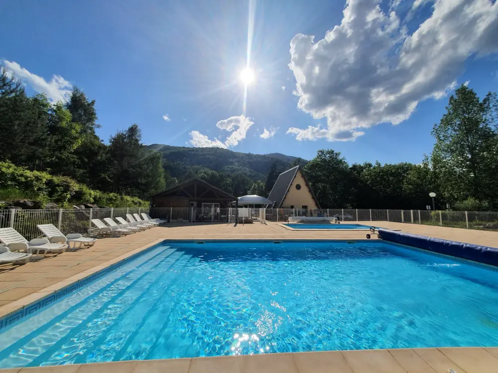 Camping La Pierre de l'Aigle 3 étoiles★★★