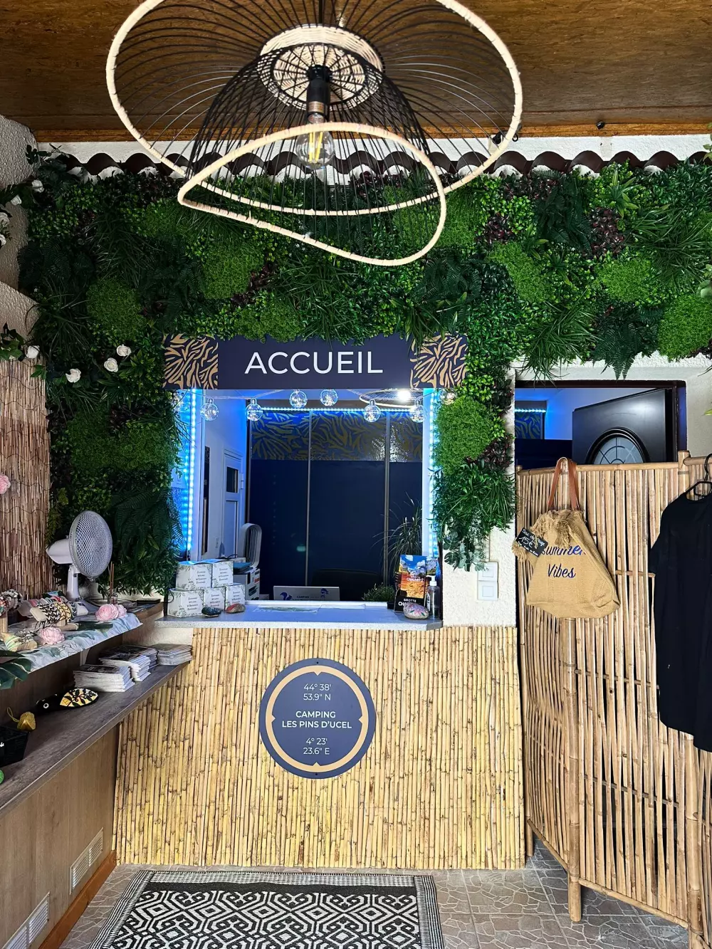 Kemping Ushuaïa Villages les Pins d'Ucel 4 Gwiazdy★★★★