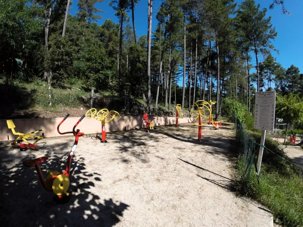 Kemping Ushuaïa Villages les Pins d'Ucel 4 Gwiazdy★★★★