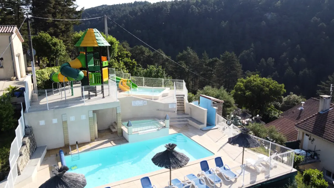 Ushuaïa Villages - Camping Les Pins d'Ucel 4 étoiles★★★★