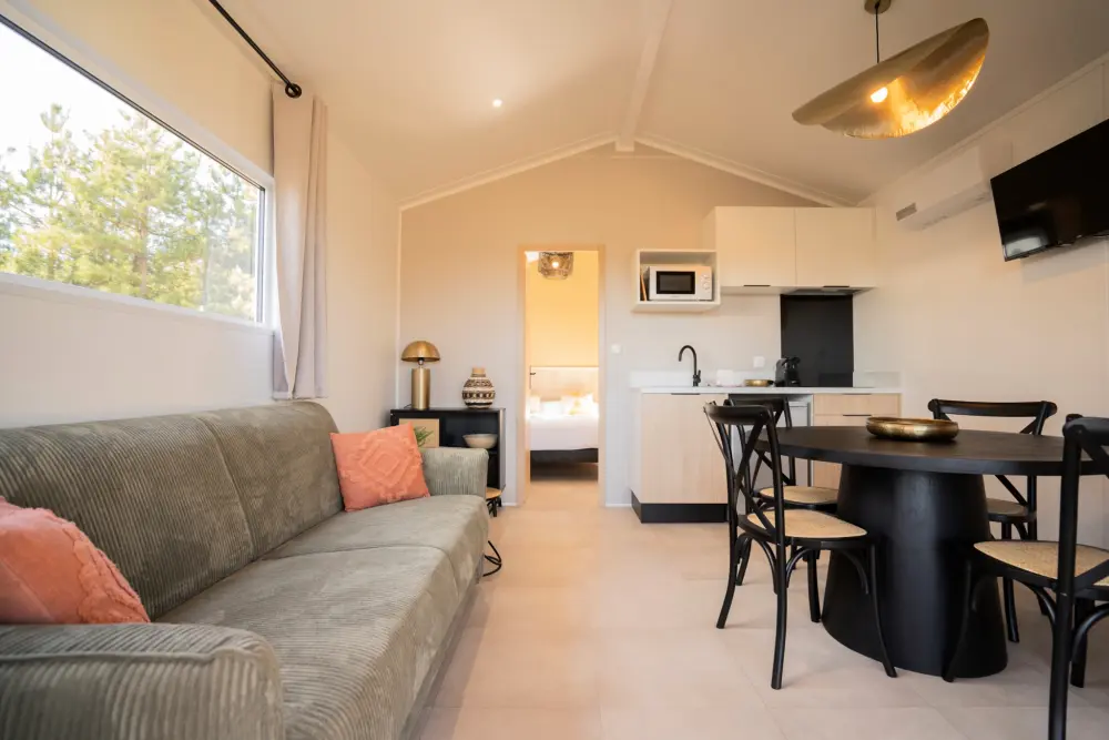 Damona Lodges #