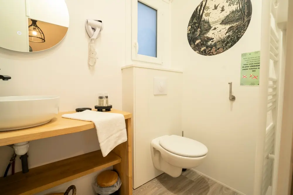 Damona Lodges #