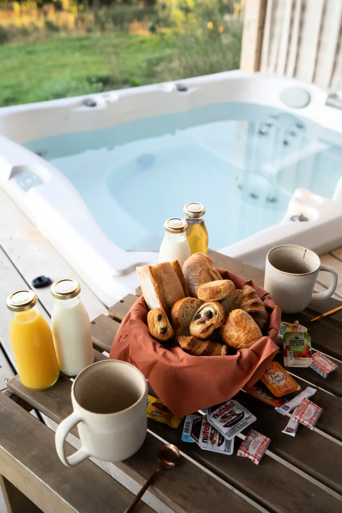 Damona Lodges #