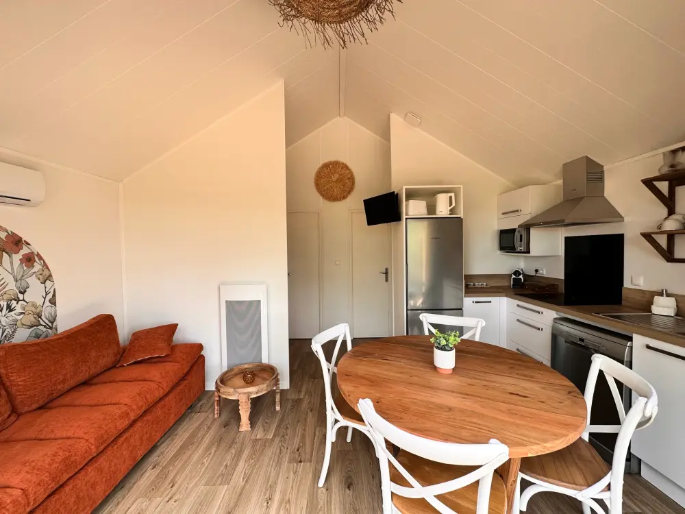 Damona Lodges #