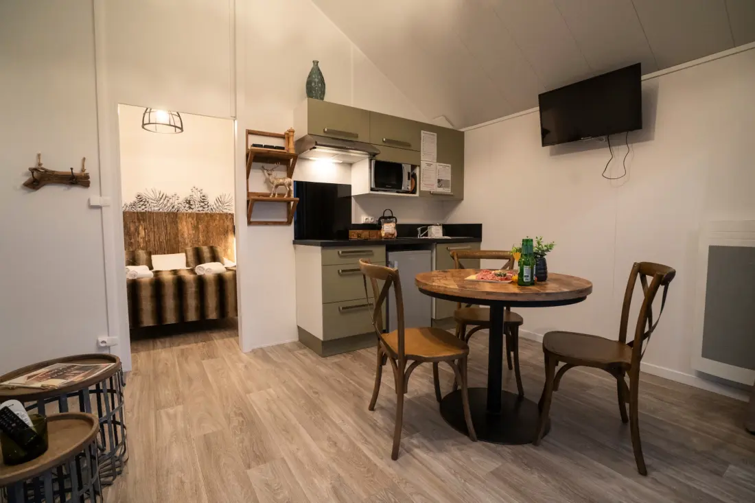 Damona Lodges #