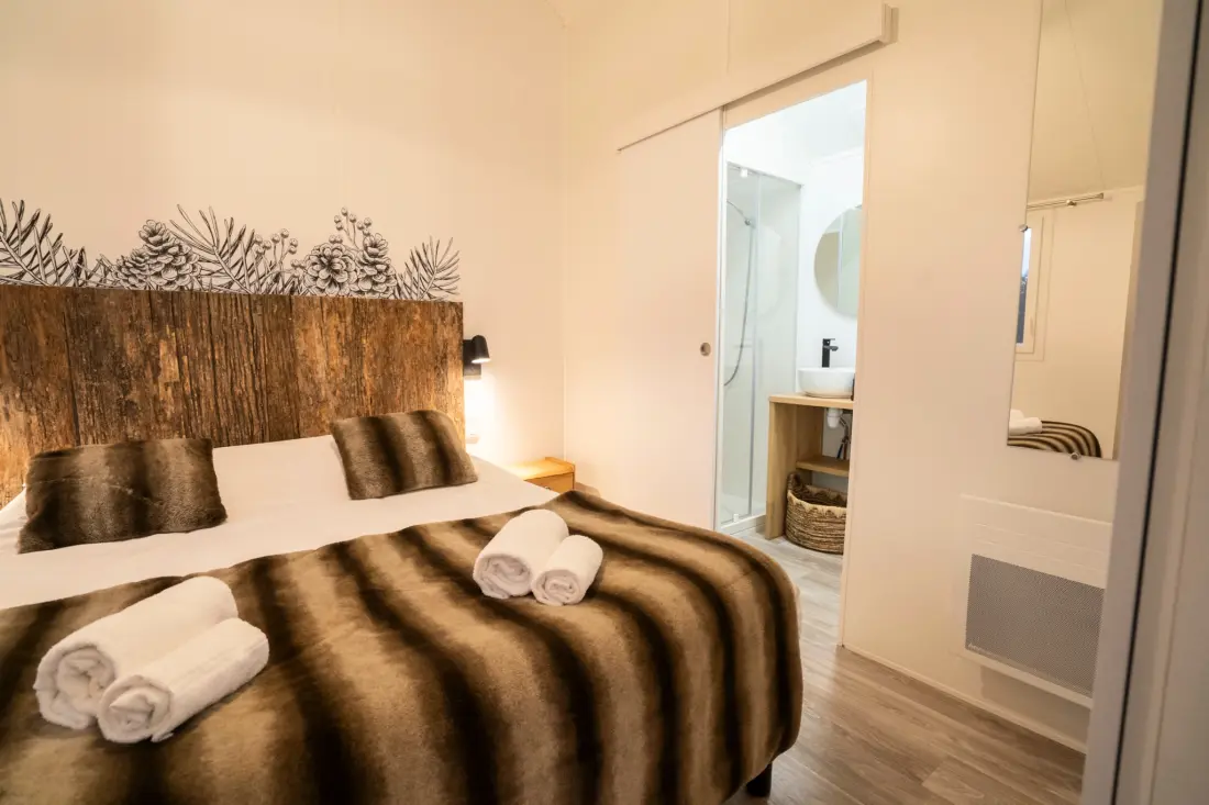 Damona Lodges #
