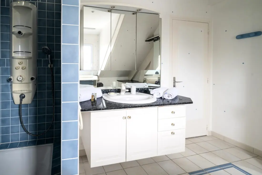 House Le Reflect De Marne: