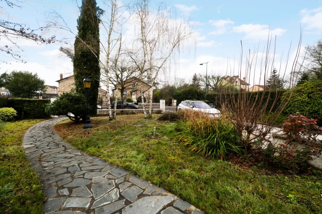 House Le Reflect De Marne: