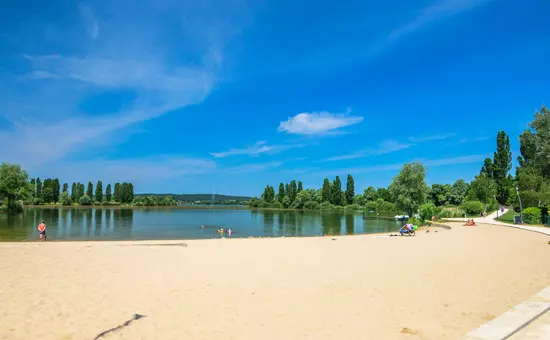 Camping de Vesoul***