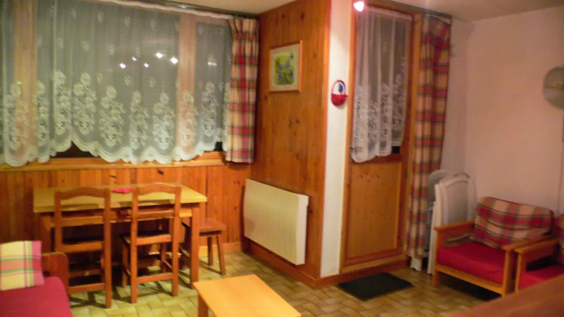 Aiglon lakóhely