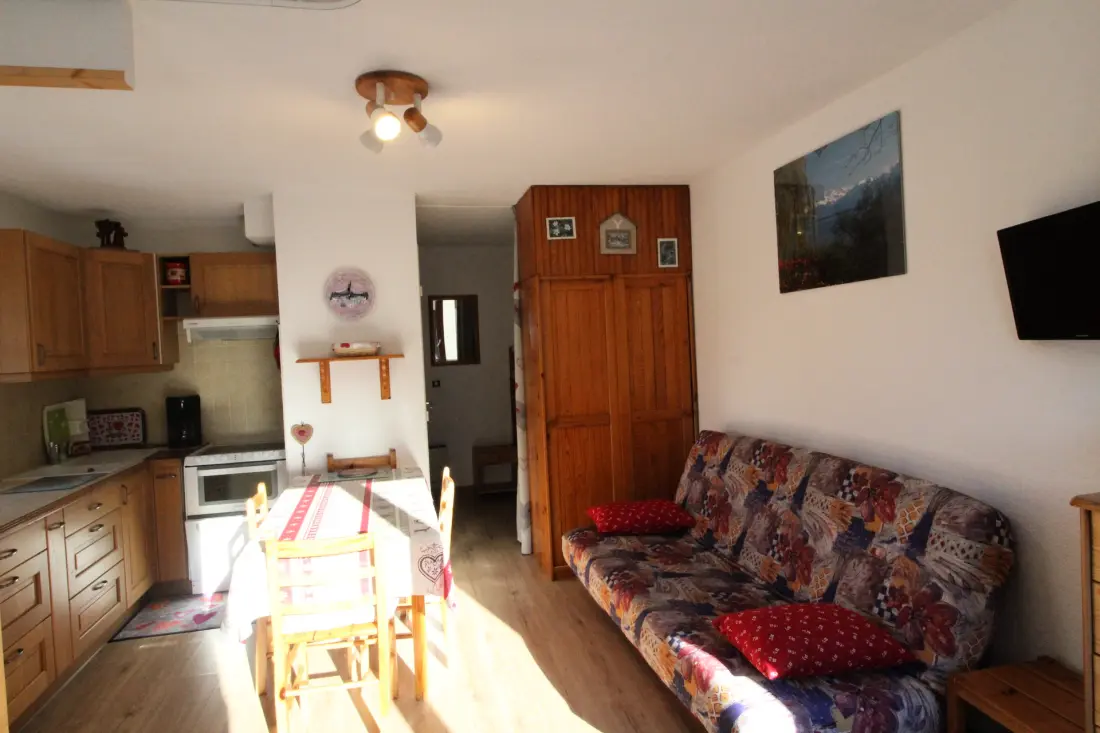 Triade Residence