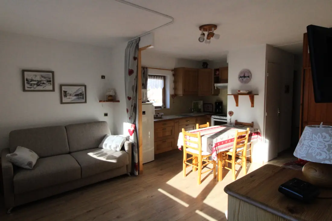 Triade Residence