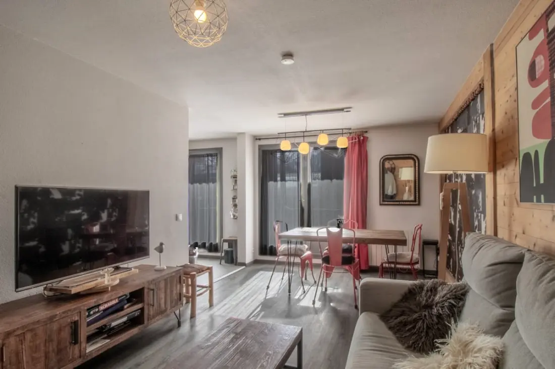 Adonis A, Crossing Apartment, Gemütlich und renoviert